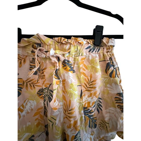 Nicole Miller Floral Linen Shorts Size XS - Picture 2 of 4